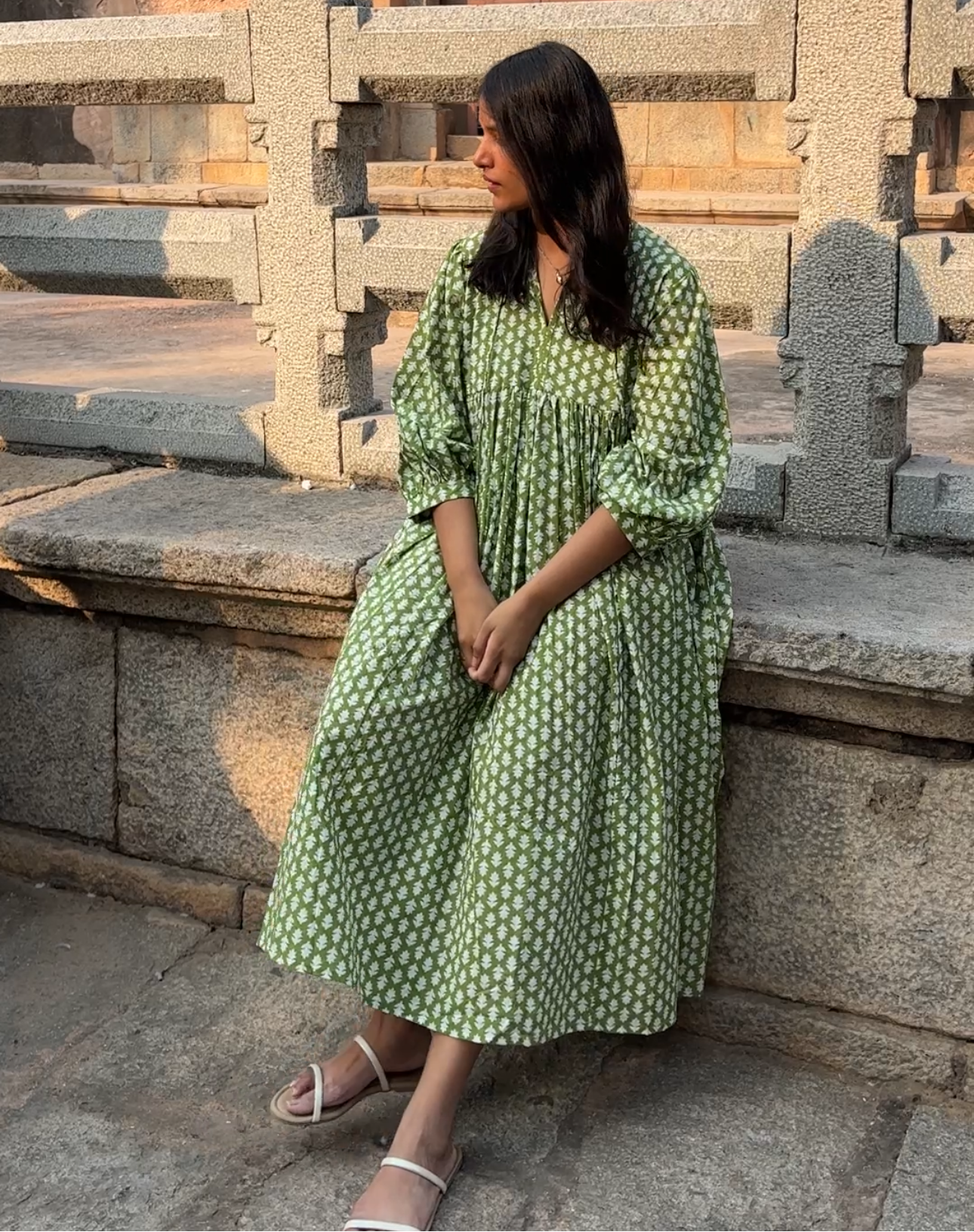 artisanal green maxi dress Saige Bloom - Floral Screen Print Aus Style:tea length bust 90/35.5 vintage elegant alloy dress