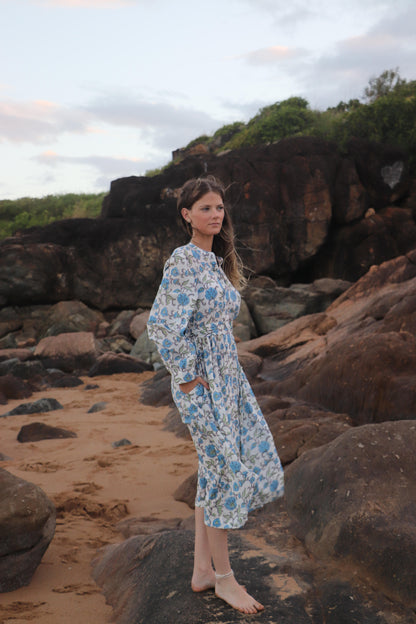 Seaside Breeze midi dress showing V-neckline and detachable belt